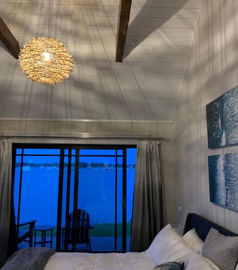 Harbor View Landing 호텔 미스틱 외부 사진